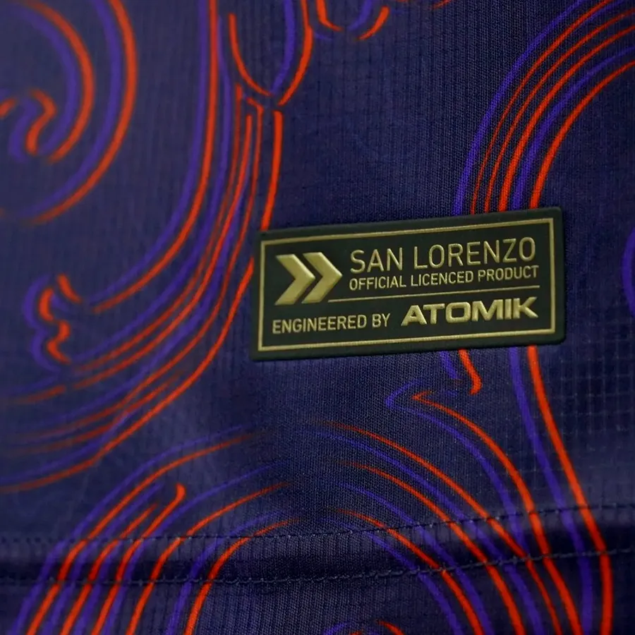 Imagen 8 de 9 de Camiseta Atomik Pre-Match San Lorenzo 26-MARINO