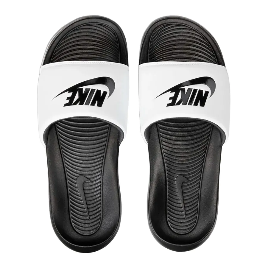 Imagen 0 de 6 de Ojotas Nike Victori One-NEGRO/BLANCO