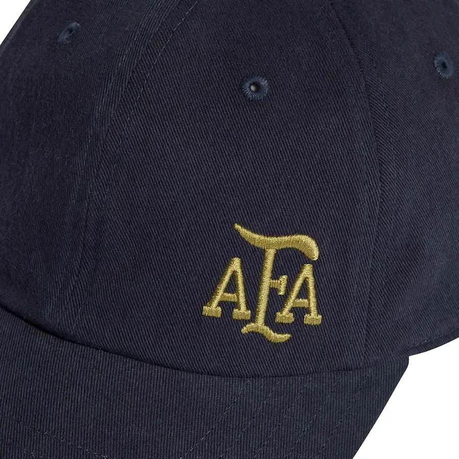 Imagen 2 de 4 de Gorra adidas originals Vintage Seleccion Argentina AFA 26-MARINO