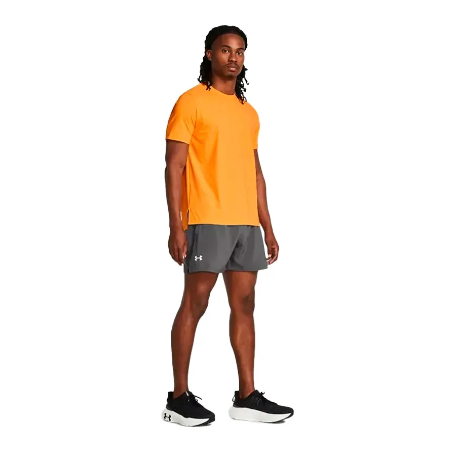 Imagen 3 de 4 de Pantalón Under Armour Launch 5-GRIS
