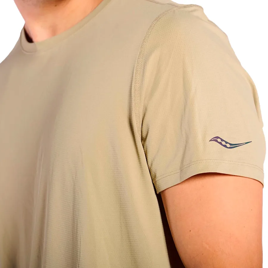 Imagen 3 de 6 de Short Saucony Endorphin Sleeve-VERDE OLIVA