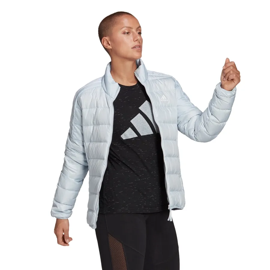 Imagen 1 de 8 de Campera adidas Essentials Down W-CELESTE