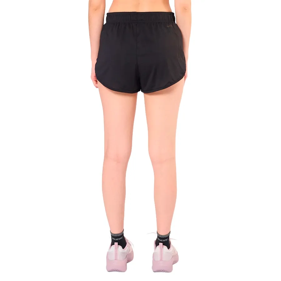 Imagen 2 de 5 de Short Saucony Triumph 3-NEGRO