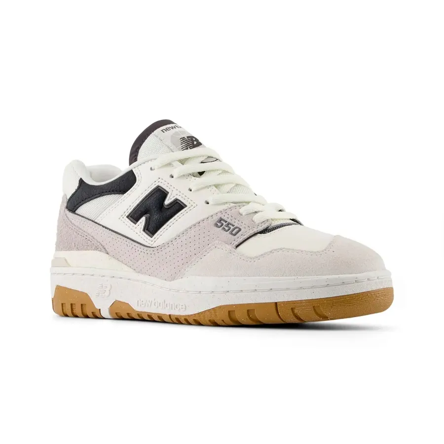 Imagen 1 de 5 de Zapatillas New Balance 550-BLANCO/GRIS/NEGRO