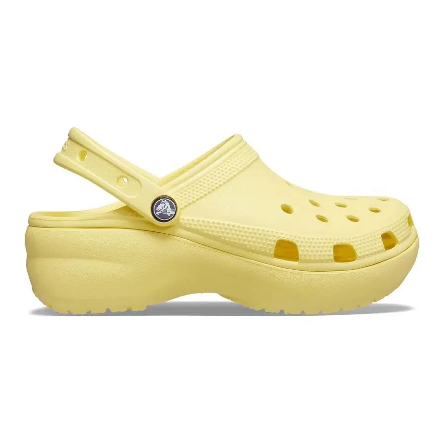 Imagen 0 de 5 de Ojotas Crocs Classic Platform Clog-AMARILLO
