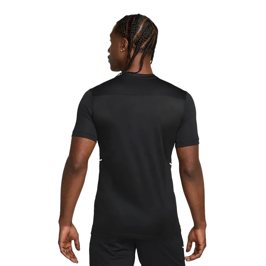 Imagen 1 de 5 de Remera Nike Academy-NEGRO