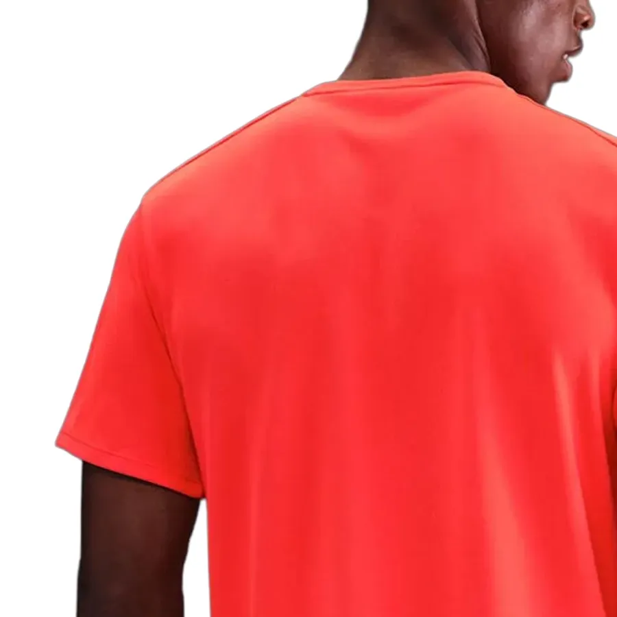 Imagen 4 de 5 de Remera Nike Miler-CORAL FLUOR