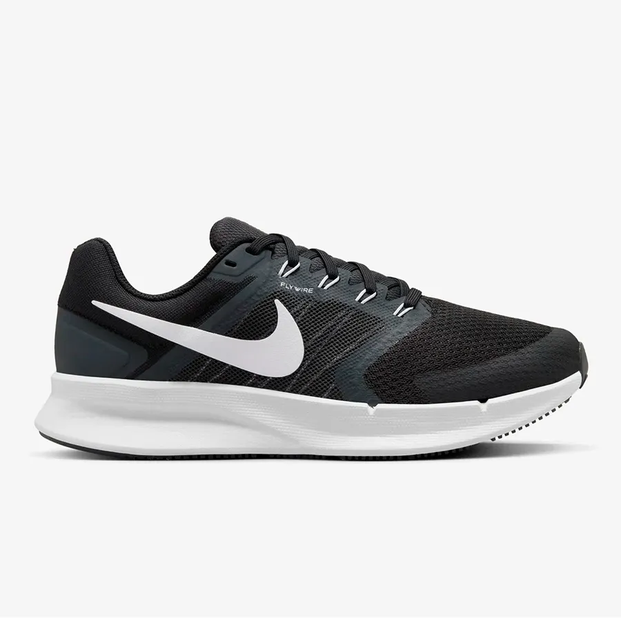 Imagen 0 de 7 de Zapatillas Nike Run Swift 3-NEGRO/BLANCO