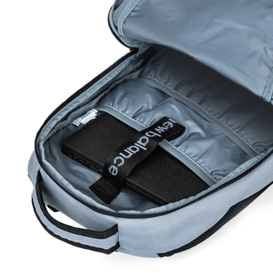 Imagen 4 de 5 de Mochila New Balance Team School-GRIS/NEGRO