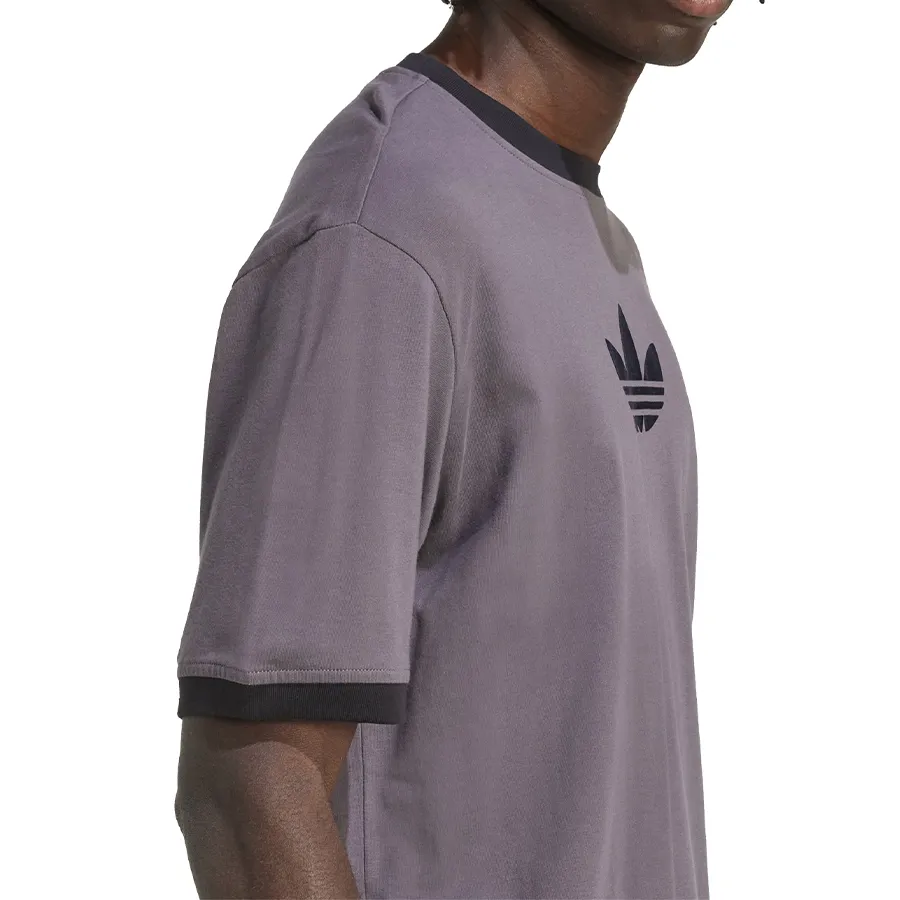 Imagen 4 de 5 de Remera adidas originals Adicolor Loose 2000s Cali-GRIS