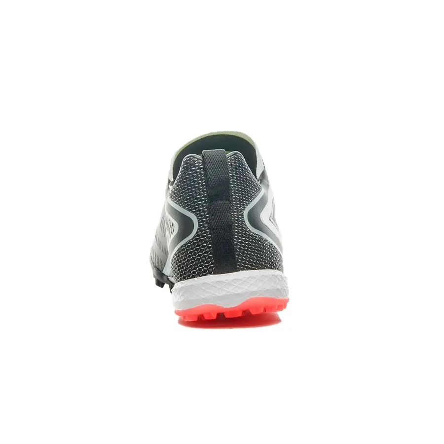 Imagen 2 de 5 de Botines Umbro Astro-NEGRO/BLANCO/CORAL