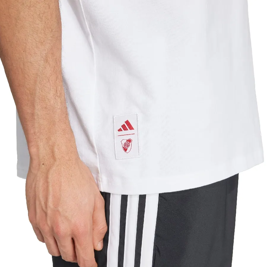 Imagen 4 de 5 de Remera adidas de temporada de River Plate-BLANCO/ROJO