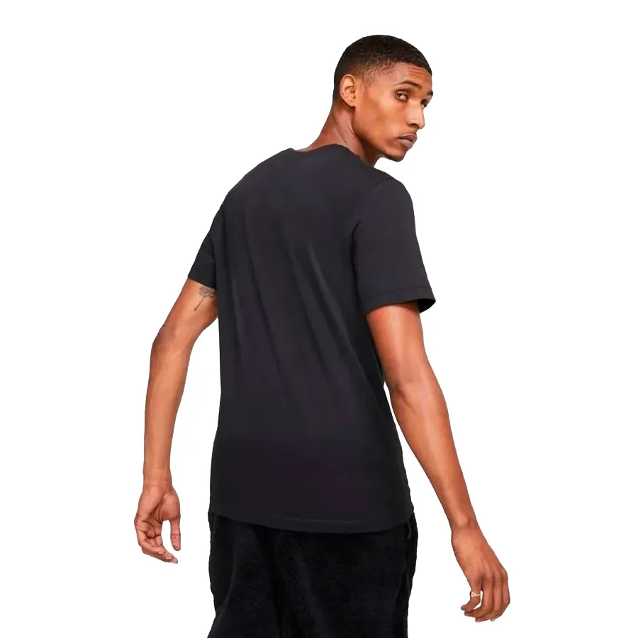 Imagen 1 de 5 de Remera Nike Sportswear Club-NEGRO