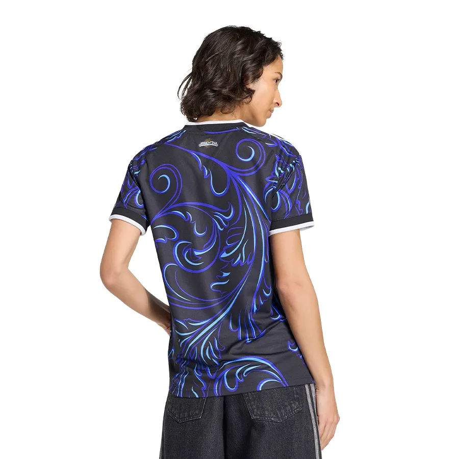 Imagen 1 de 6 de Camiseta adidas originals Alternativa Selección Argentina 26 Afa-NEGRO/AZUL/CELESTE