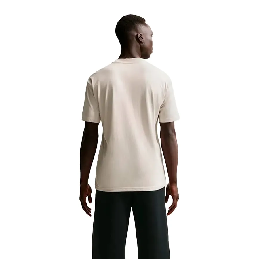 Imagen 1 de 4 de Remera Nike Sportswear-BLANCO/NEGRO