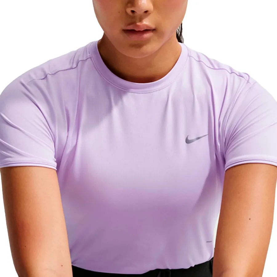 Imagen 1 de 3 de Remera Nike Swift-LILA