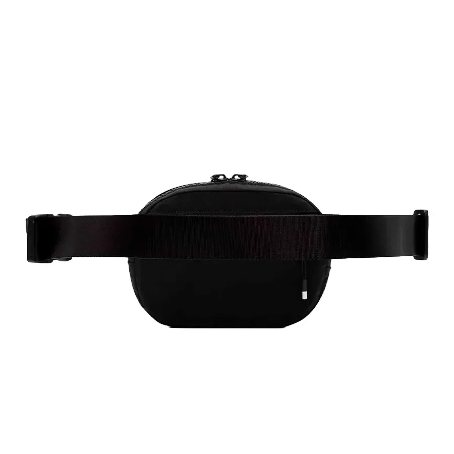 Imagen 1 de 8 de Riñonera Nike Aura-NEGRO