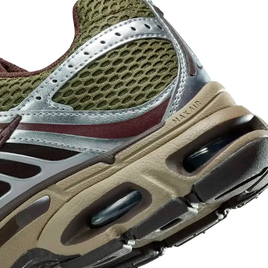 Imagen 6 de 7 de Zapatillas Nike Air Max Moto 2k-MARRON-PLATA