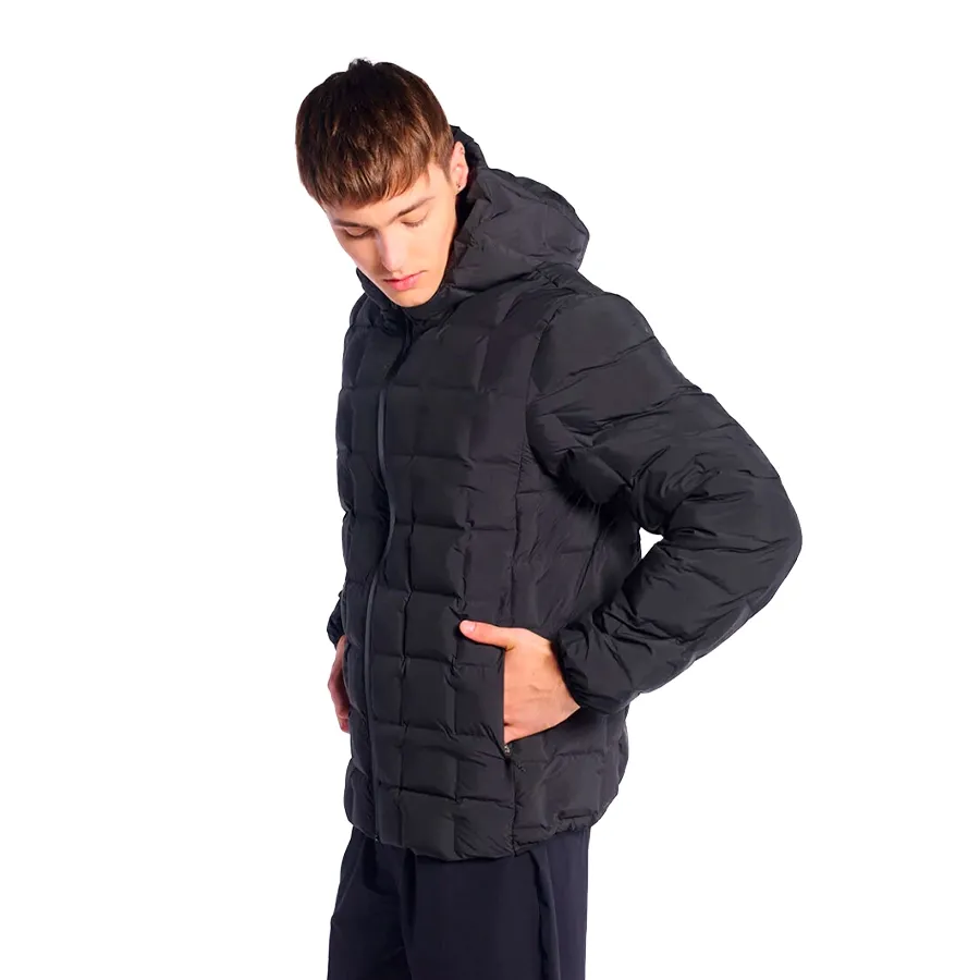 Imagen 1 de 4 de Campera Saucony Surge D-Heat-NEGRO