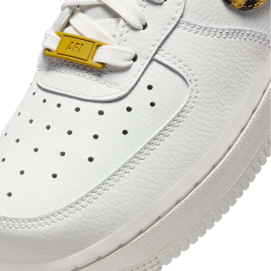 Imagen 5 de 8 de Zapatillas Nike Air Force 1 07-BLANCO/AMARILLO/NEGRO