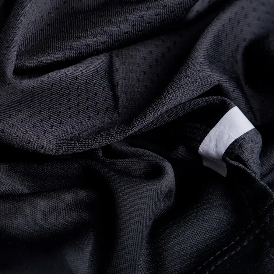 Imagen 2 de 3 de Remera Topper Up-NEGRO