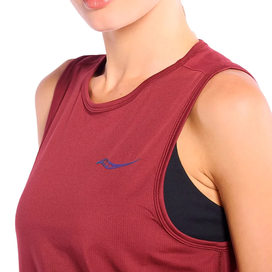 Imagen 3 de 6 de Musculosa Saucony Stopwatch Crop Tank-VINO