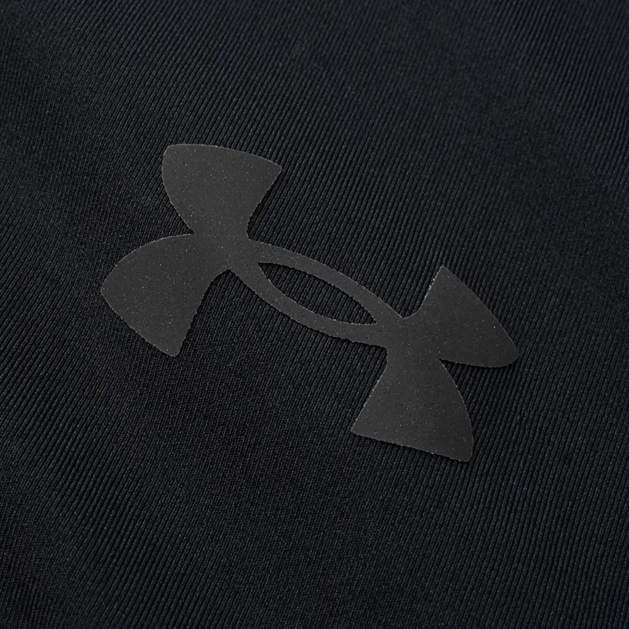 Imagen 2 de 3 de Remera Under Armour Launch Elite Graphic SS-NEGRO