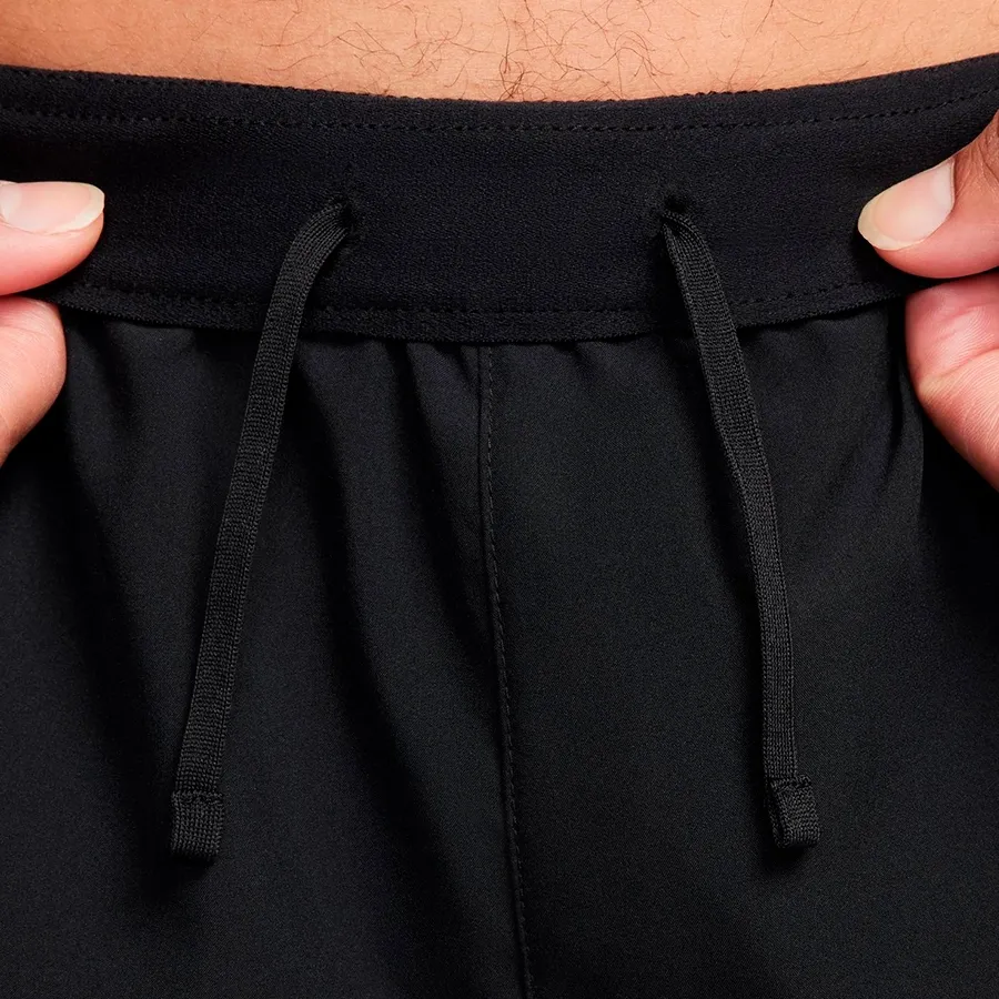 Imagen 5 de 6 de Short Nike Dri-Fit Challenger Flash-NEGRO