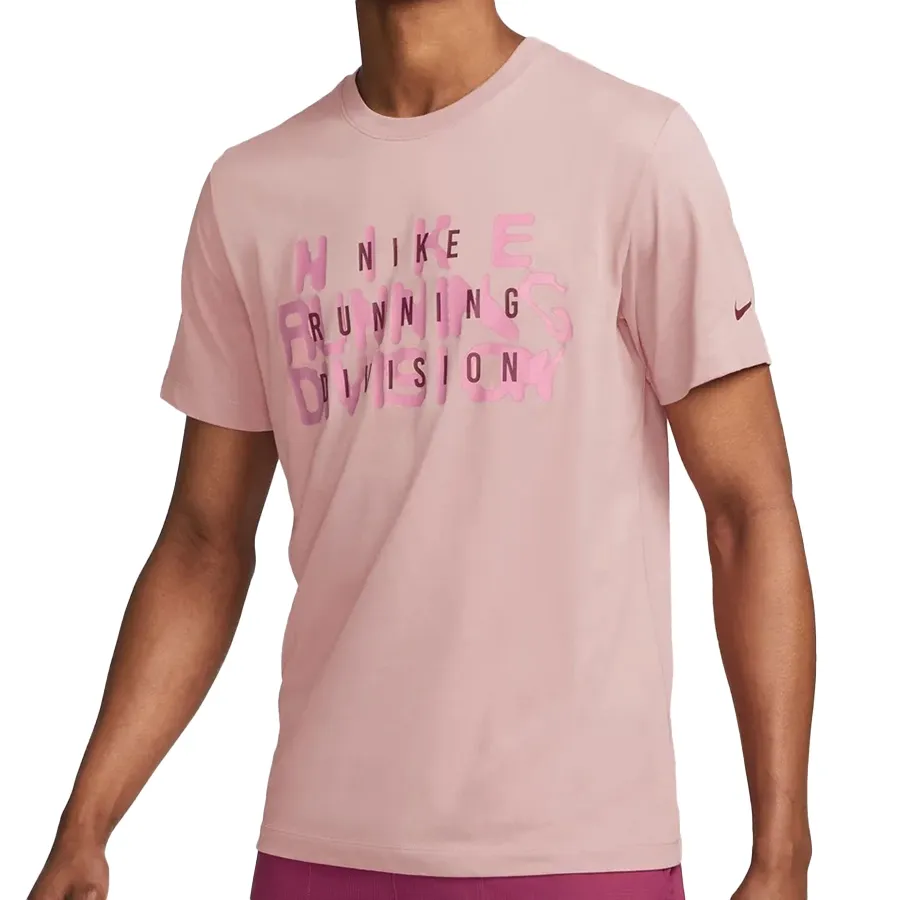 Imagen 0 de 3 de Remera Nike Division Tee-ROSA