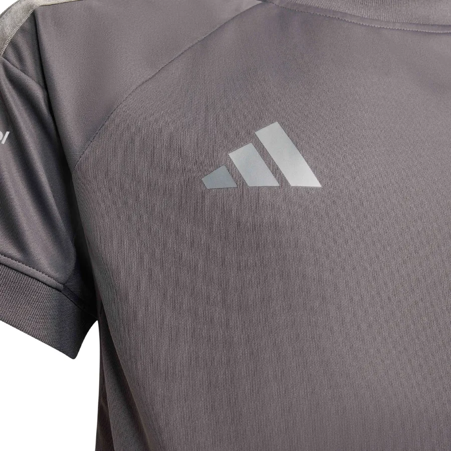 Imagen 4 de 5 de Remera adidas Piloto Audi Revolut Versión Fan-GRIS