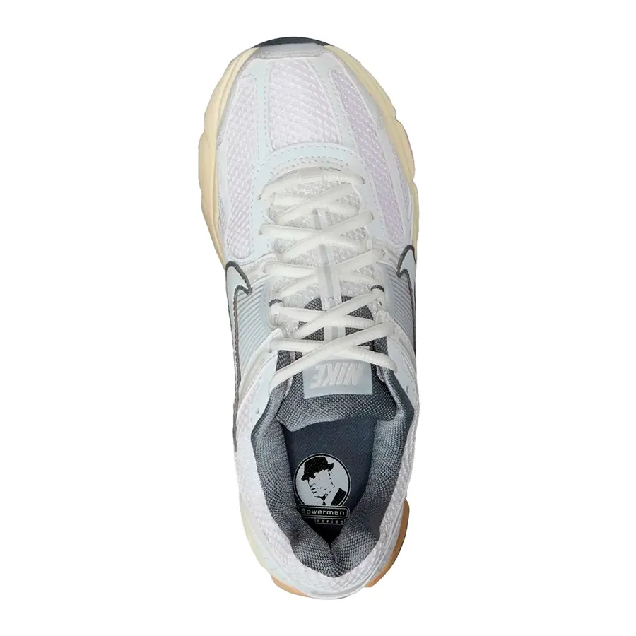 Imagen 3 de 5 de Zapatillas Nike Zoom Vomero 5-BLANCO/GRIS