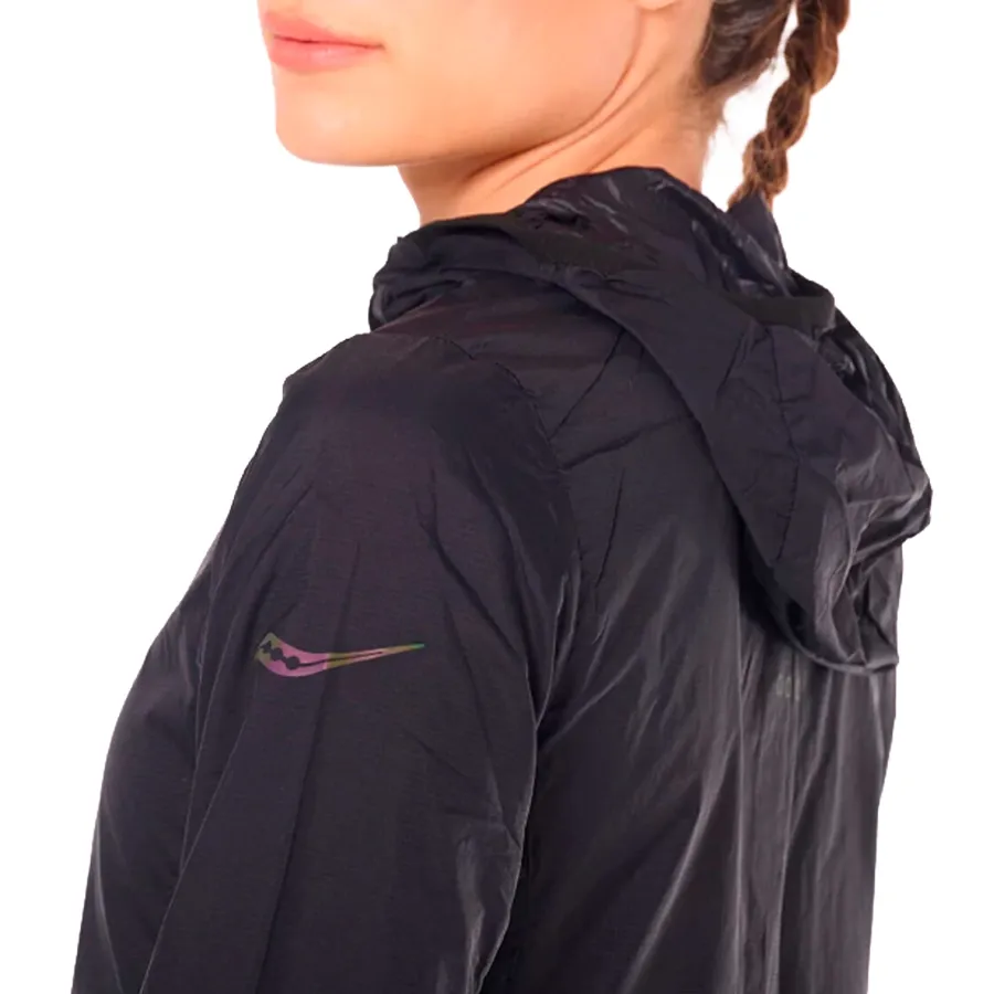 Imagen 2 de 6 de Campera Saucony Rompeviento Peregrine Packaway 2-NEGRO