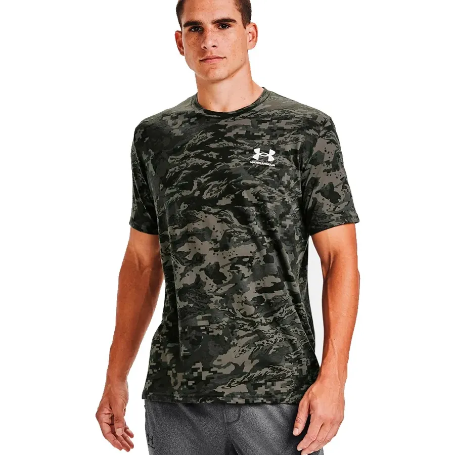 Imagen 2 de 3 de Remera Under Armour ABC-CAMUFLADO/VERDE MUSGO