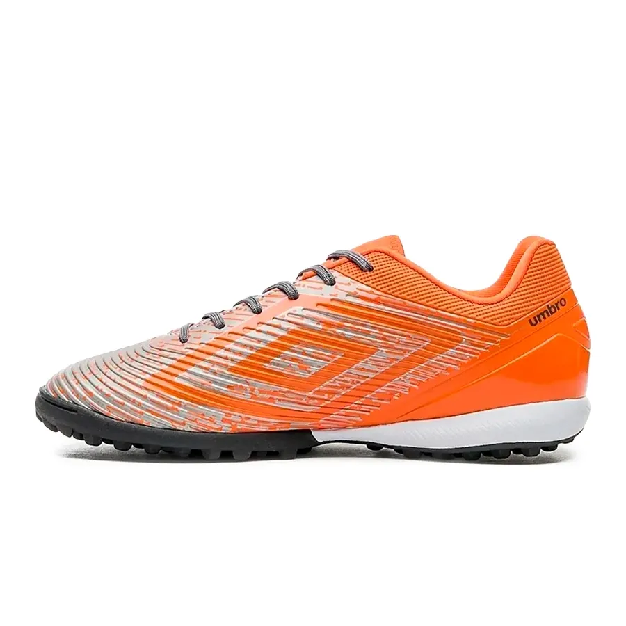 Imagen 2 de 5 de Botines Umbro Gravity Tf-NARANJA/GRAFITO