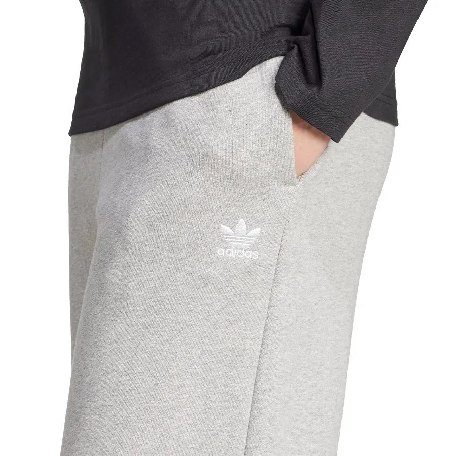 Imagen 3 de 5 de Pantalón adidas originals Essentials-GRIS