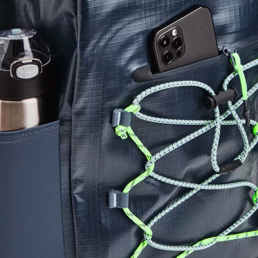 Imagen 2 de 8 de Mochila Under Armour Summit-MARINO/GRIS