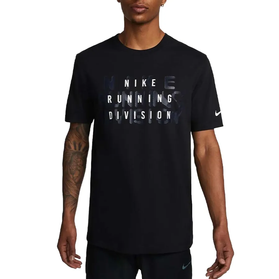 Imagen 0 de 4 de Remera Nike Run Division-NEGRO