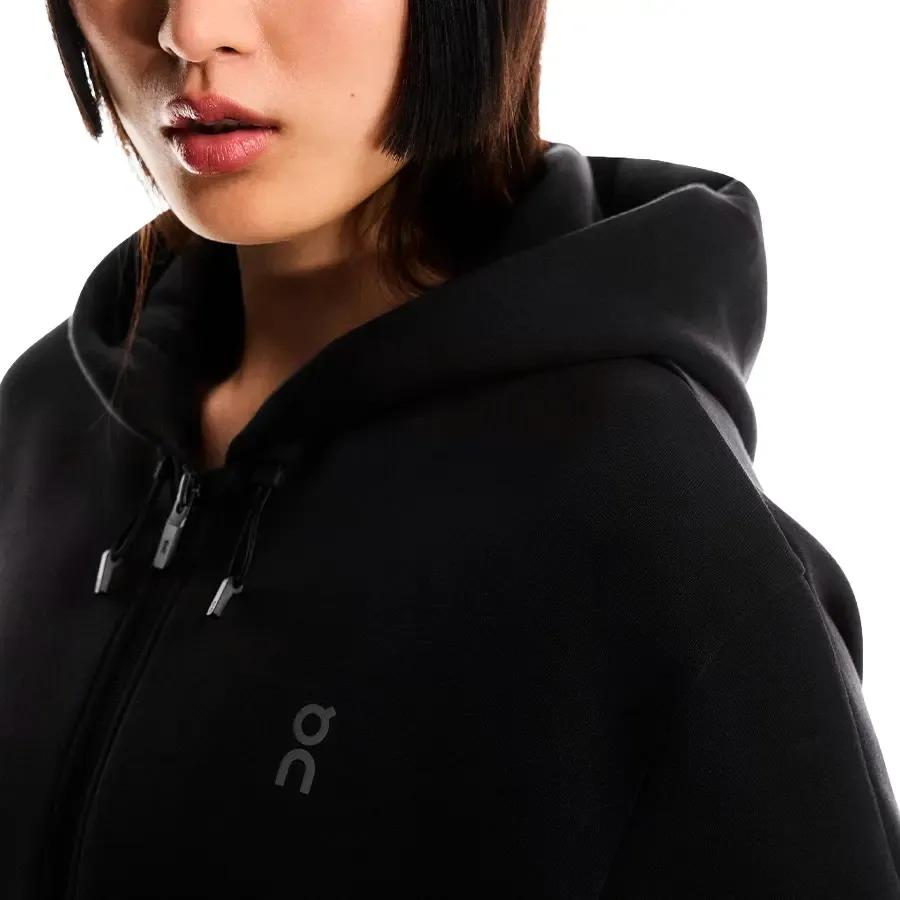 Imagen 4 de 6 de Campera On Focus Tech Zip-NEGRO