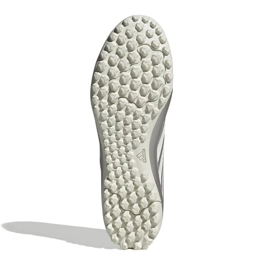 Imagen 4 de 7 de Botines adidas Copa Pure IV Club Tf-PLATA/BLANCO