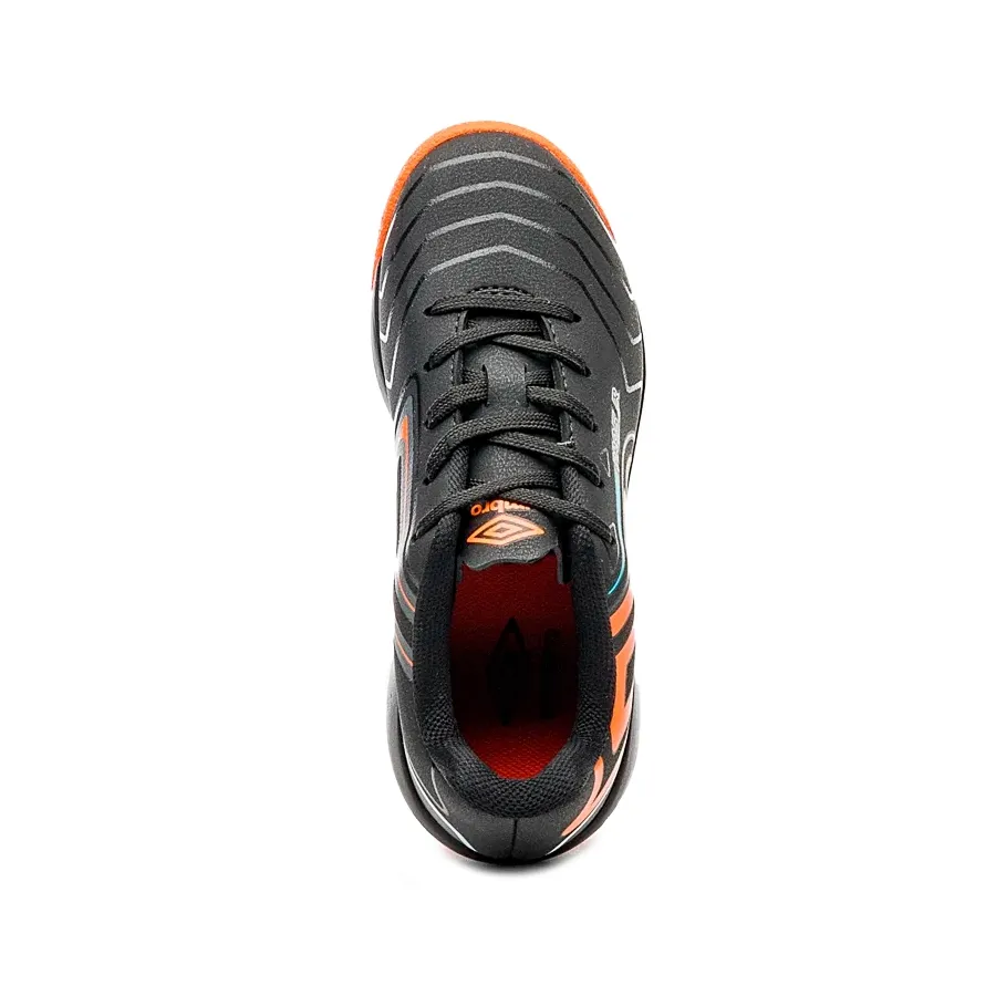Imagen 4 de 6 de Botines Umbro Sala Pro 5 Jr-NEGRO/NARANJA/AZUL