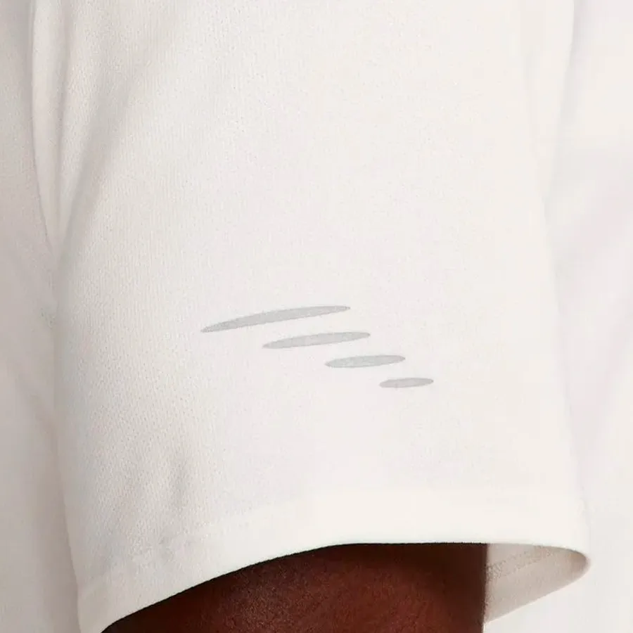 Imagen 4 de 6 de Remera Nike Miler Flash-BLANCO