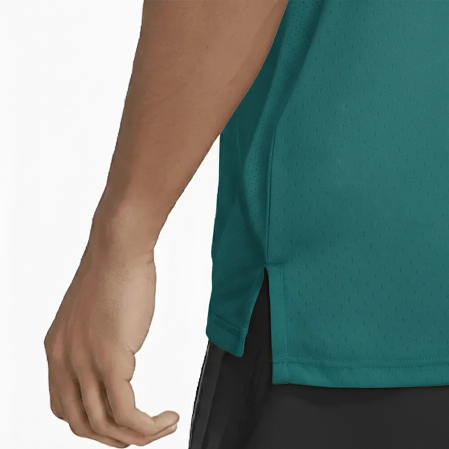 Imagen 4 de 5 de Remera Kamp Ultrarun con Recortes Laterales-AZUL