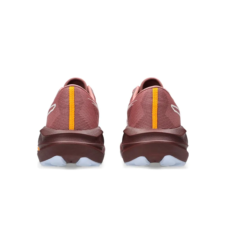 Imagen 6 de 7 de Zapatillas Asics Novablast 5 Nature Bathing-MARRON/VINO/NARANJA