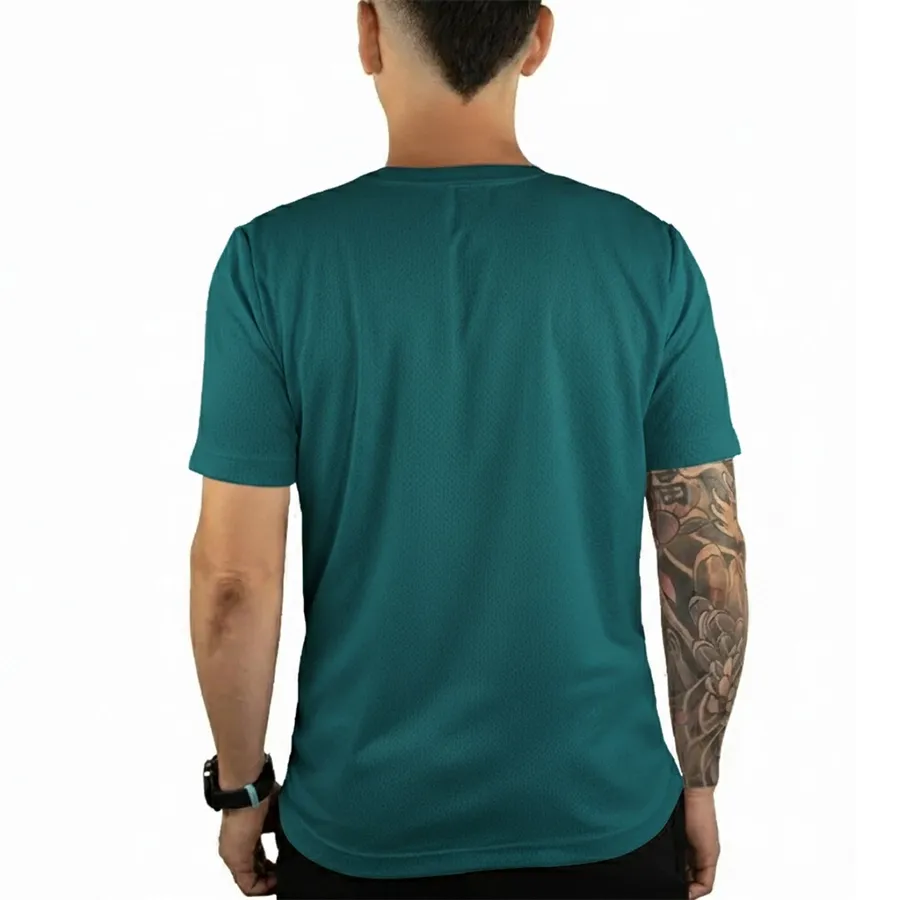 Imagen 2 de 5 de Remera Kamp Ultrarun con Recortes Laterales-AZUL