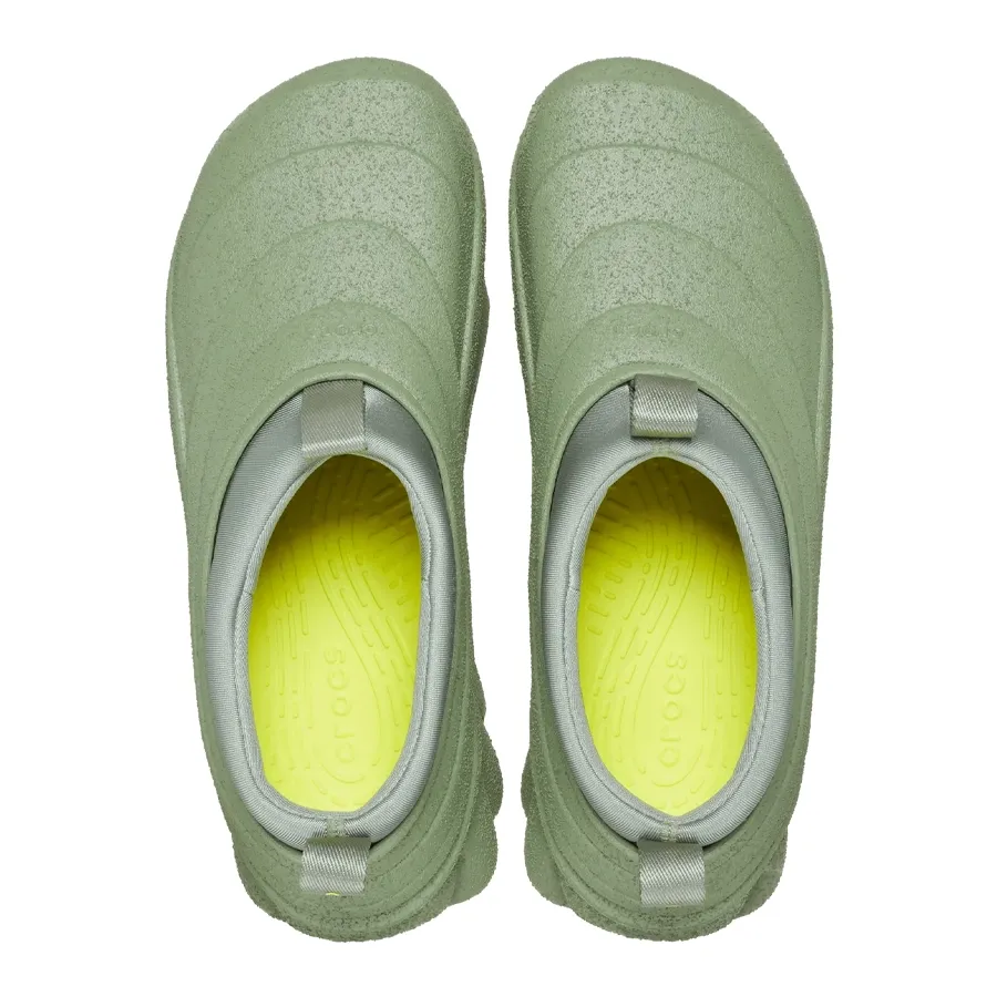 Imagen 2 de 5 de Zapatillas Crocs Echo Stand Storm Moss-VERDE