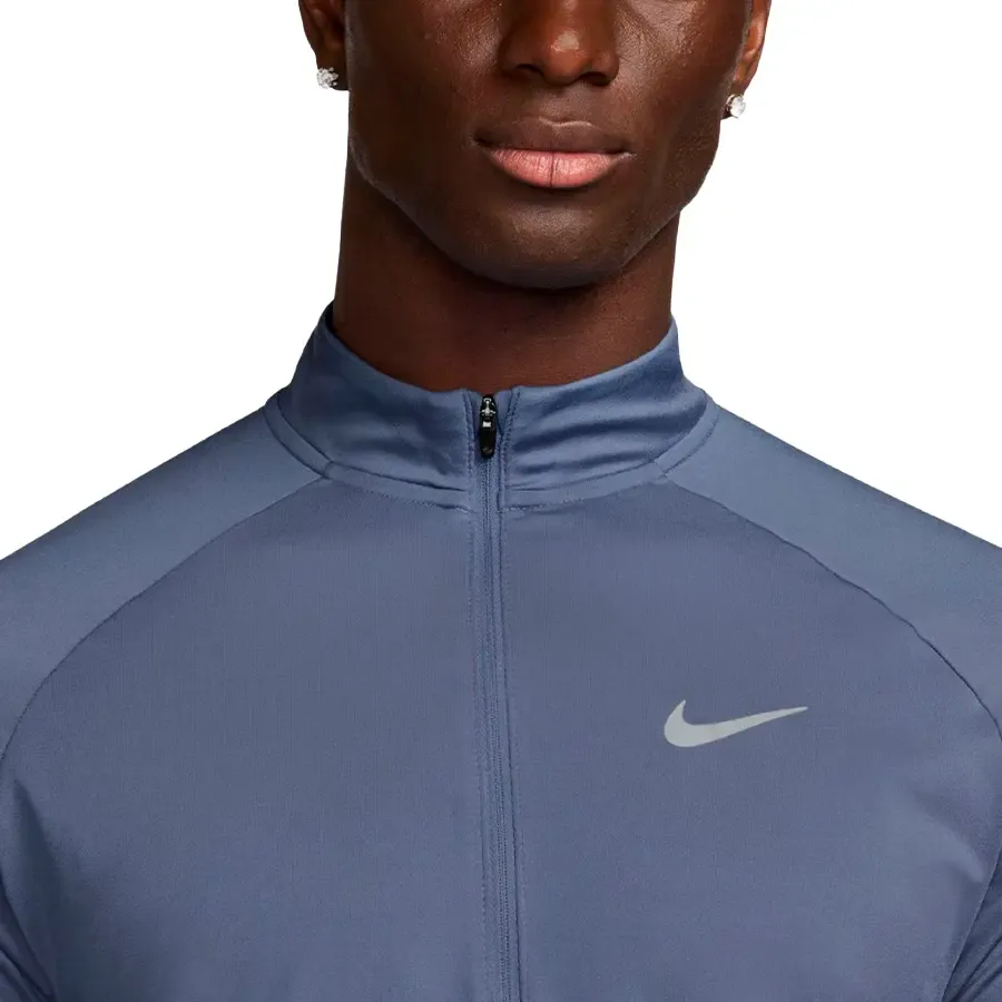 Imagen 3 de 4 de Remera Nike Stride-AERO