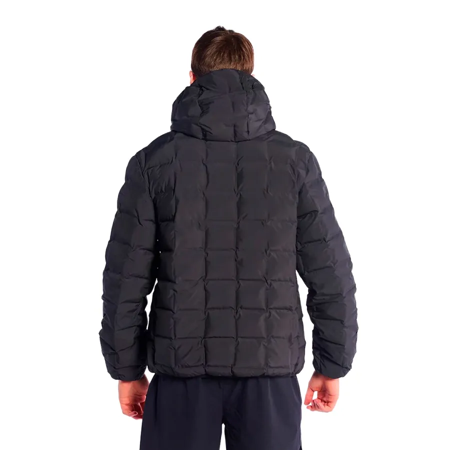 Imagen 2 de 4 de Campera Saucony Surge D-Heat-NEGRO