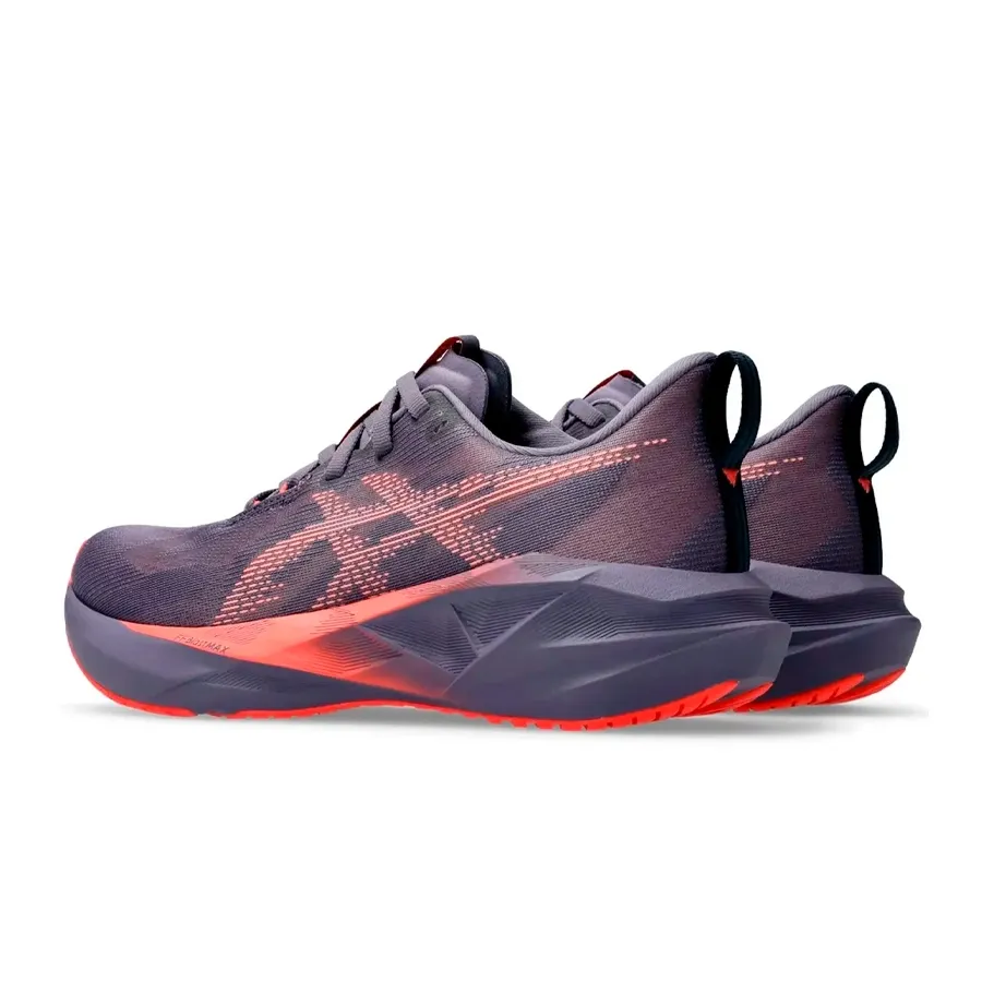 Imagen 3 de 6 de Zapatillas Asics Novablast 5-PURPURA/CORAL