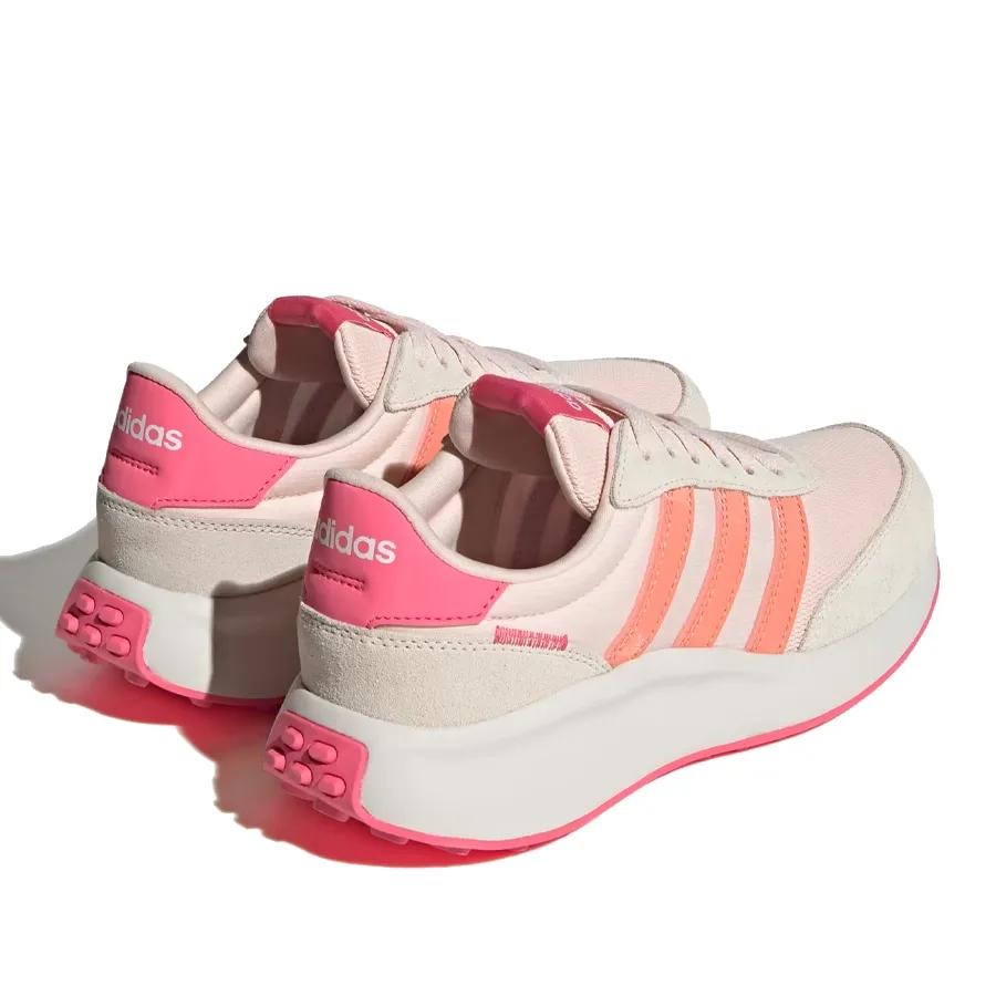 Imagen 3 de 9 de Zapatillas adidas Run 70s-NUDE/SALMON/FUCSIA