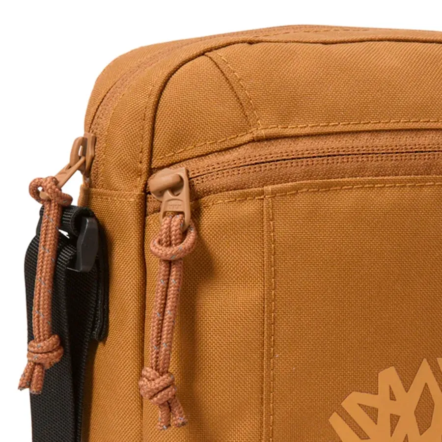 Imagen 3 de 4 de Bandolera Timberland L&F Crossbody-CAMEL/NEGRO